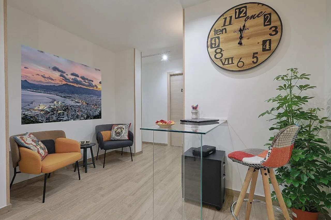 Meridiana B&B Palermo 2*,  Italy